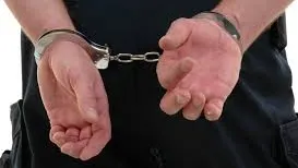 Adjunctul şefului ISJ Arad suspectat că ar fi luat mită la bacalaureat, arestat la domiciliu