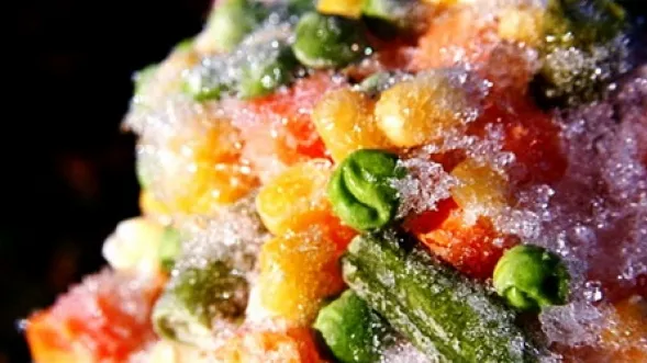Cum să congelezi şi să decongelezi corect alimentele? Riscurile pentru sănătate sunt uriaşe