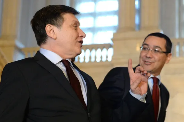 Ponta: Mă deranjează că PNL nu mai susţine acciza la carburant, după ce a acceptat în Guvern