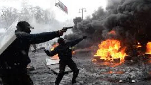 CRIZA din UCRAINA: soldat rănit într-un atac al separatiştilor ruşi asupra unei baze militare