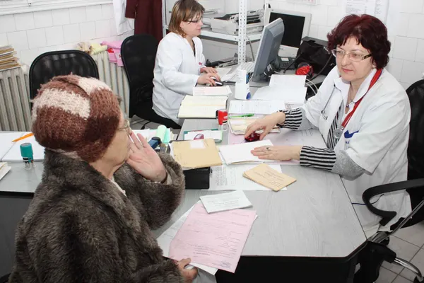 ATENŢIE, VEI PRIMI prin poştă CARDUL DE SĂNĂTATE. Fără el, nu poţi DOVEDI că eşti asigurat