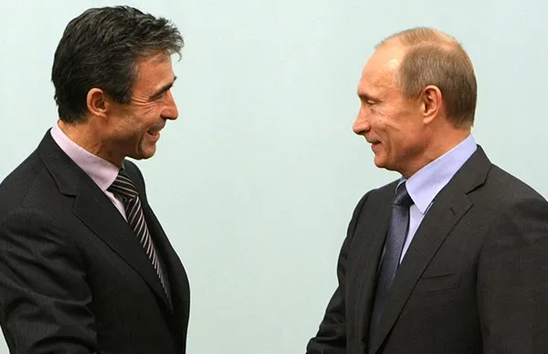 Putin îl acuză pe secretarul general al NATO că a înregistrat în secret o conversaţie privată
