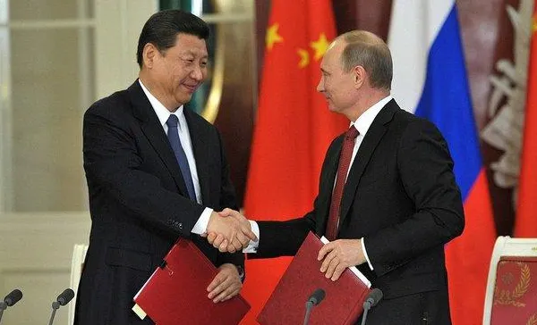Putin bate palma cu China. Acord de furnizare a gazelor rusești pe termen de 30 de ani