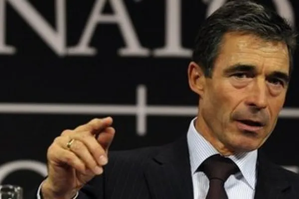 Rasmussen: Rusia duce un război propagandistic în Ucraina. Se comportă ca un adversar al NATO