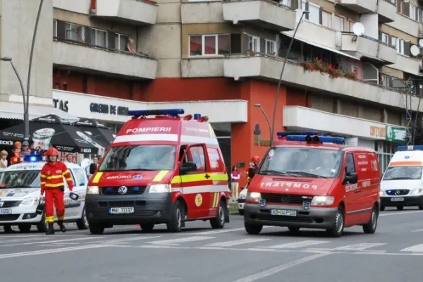 Accident grav în Capitală. Un muncitor a fost grav rănit după ce a căzut de pe o macara