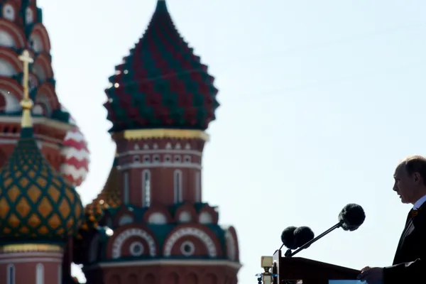 PARADĂ URIAȘĂ în Piața Roșie din Moscova. Vladimir Putin, discurs triumfal