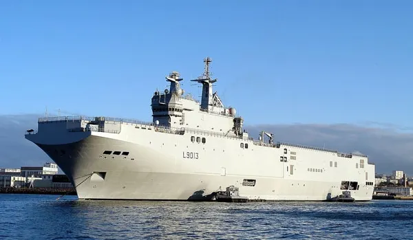 Tensiuni între SUA şi Franţa pe tema livrării de nave de război Moscovei