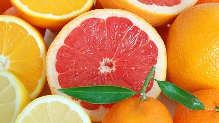 Grepfrutul face minuni pentru sănătate, dar ai grijă pentru că uneori ESTE INTERZIS să-l consumi