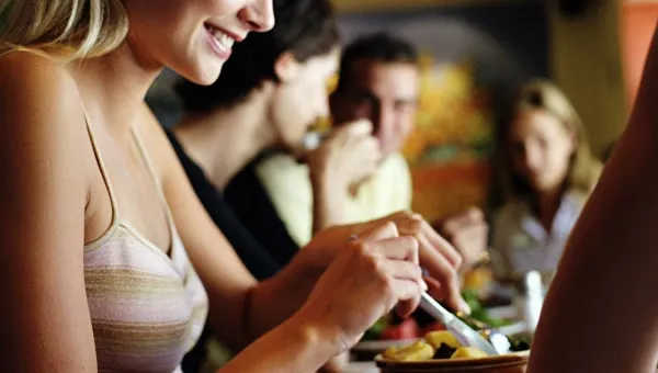 10 alimente pe care trebuie să le EVIŢI înainte să faci sex