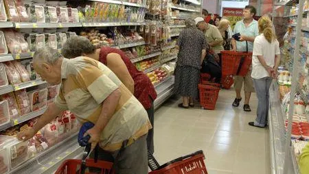 Petrescu: Reducerea TVA la alte alimente se va decide după evaluarea primului an de TVA 9% la pâine