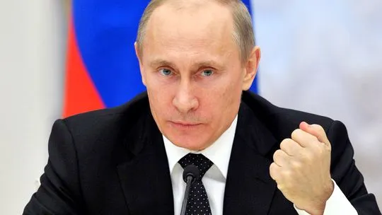 Putin îndeamnă la un "dialog substanţial" între părţile care se înfruntă în Ucraina