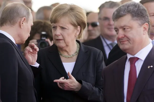 Întâlnire Putin - Poroşenko. Liderul rus evocă un acord pe tema livrării gazelor