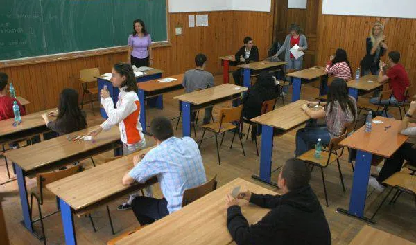 BACALAUREAT 2014. Declaraţie BOMBĂ a unui inspector şcolar despre prima probă la BACALAUREAT