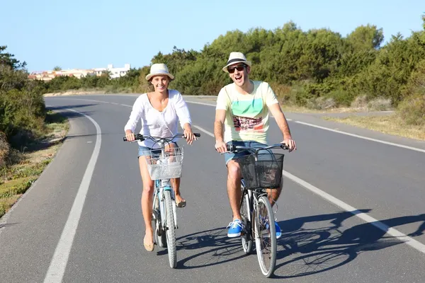 FRESH-REFRESH. Mersul pe bicicletă, sănătate curată