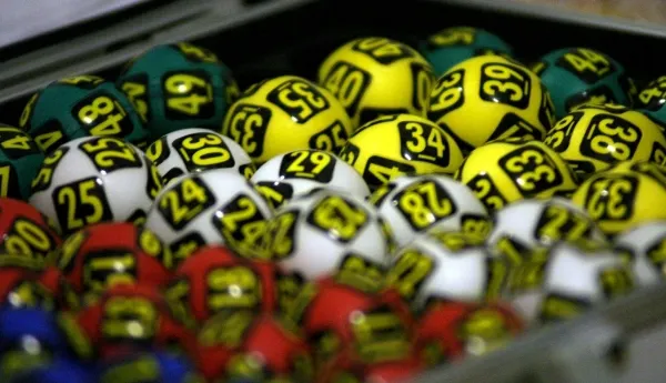 Premiul la Loto 5/40 a fost câştigat. Report la Loto 6/49 şi Joker