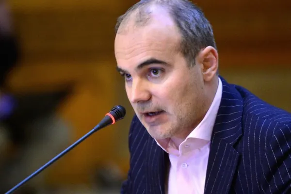 Realitatea TV şi RAREŞ BOGDAN, inamicii lui Victor Ponta. REPLICA JURNALISTULUI