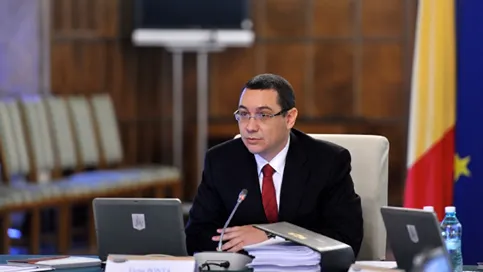 VICTOR PONTA: Guvernul nu merge la Cotroceni. Să vină Băsescu la Palatul Victoria