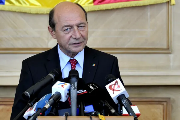 TRAIAN BĂSESCU: RUSIA ESTE PARTENERUL TERORIȘTILOR DIN UCRAINA