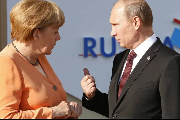 Merkel: Nu vom anula actul fondator NATO-Rusia, deşi Moscova l-a încălcat