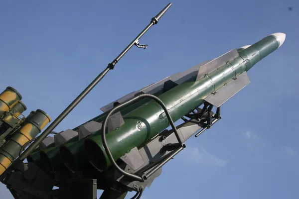 Rusia cere explicaţii Ucrainei, acuzând armata că are sisteme de rachete Buk în Doneţk