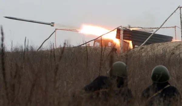 MĂCEL în UCRAINA. 30 de militari au fost ucişi de separatişti într-un atac cu rachete
