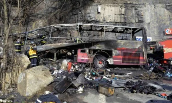 A avut arsuri pe 96% din corp, după un accident înfiorător. Cum arată tânăra, după 200 de operaţii