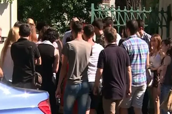 REZULTATE BACALAUREAT 2014. DEZASTRUL DE LA BAC, ASCUNS de Ministerul Educaţiei