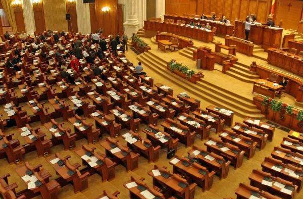 Legea pensiilor, votată și de Camera Deputaților. Merge la promulgare