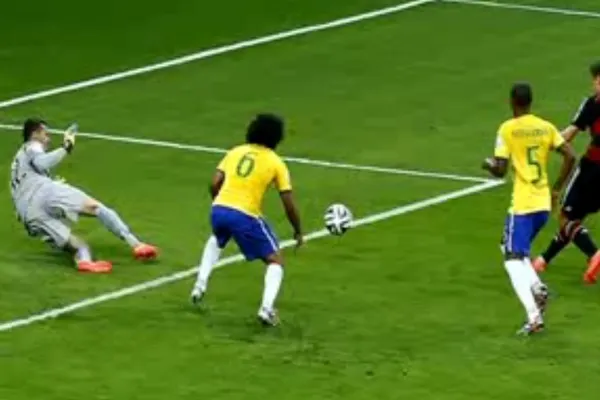 DEZASTRU LA CUPA MONDIALĂ. Germania-Brazilia 7-1! VIOLENȚE ÎN STRADĂ!