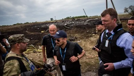 Trupurile pasagerilor zborului MH17 ajung azi în Olanda. Controverse privind numărul victimelor