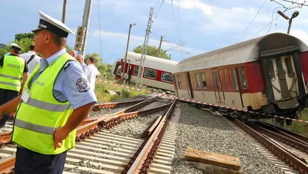 ACCIDENT ÎN BULGARIA: Un mort şi 15 răniţi în urma deraierii unui tren