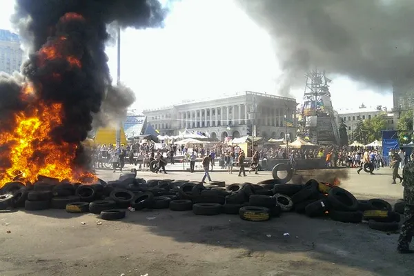 CRIZA DIN UCRAINA. Noi violenţe pe EUROMAIDAN. Imagini INCREDIBILE