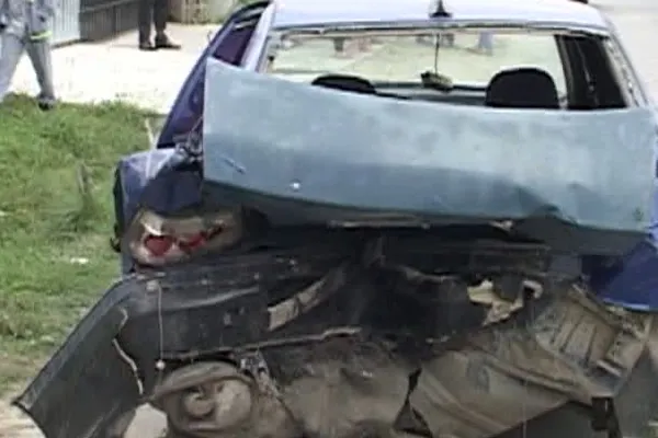 ACCIDENT GROAZNIC. O femeie însărcinată și fiul ei au murit