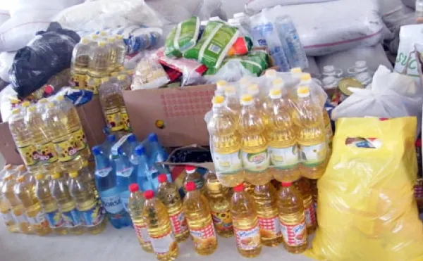 CADOURI ELECTORALE. Guvernul a distribuit deja 2,6 milioane de tichete pentru ajutoare alimentare