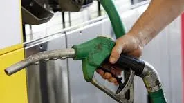 Veste BUNĂ pentru șoferi. SUPRA-acciza pe carburanți a Guvernului Ponta, ANIHILATĂ
