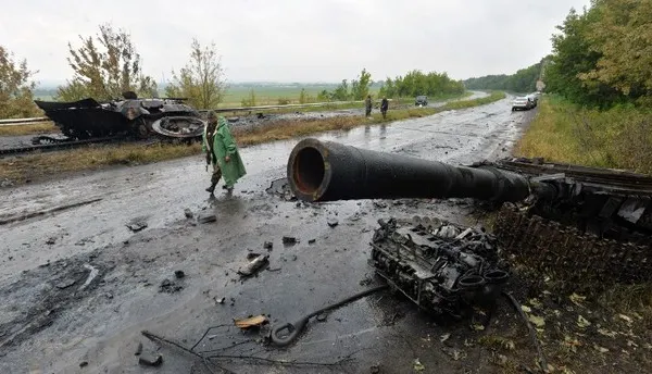 NATO: Artileria rusă a lansat obuze în Ucraina. Armata rusă este implicată în confruntările militare