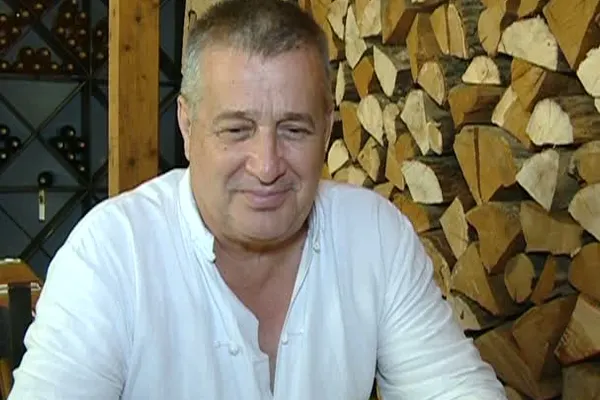 Balada apometrului mioritic. Poetul Mircea Dinescu dă de pământ cu guvernanții VIDEO