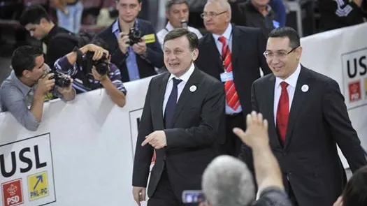 Crin ANTONESCU, la 55 de ani. Ce-i urează PONTA