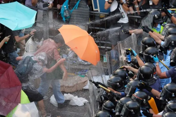 Proteste masive la Hong Kong. ÎNDEMNUL STATELOR UNITE