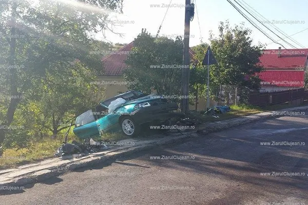 GRAV ACCIDENT RUTIER, în Cluj. Şapte răniţi şi trei autoturisme implicate - FOTO