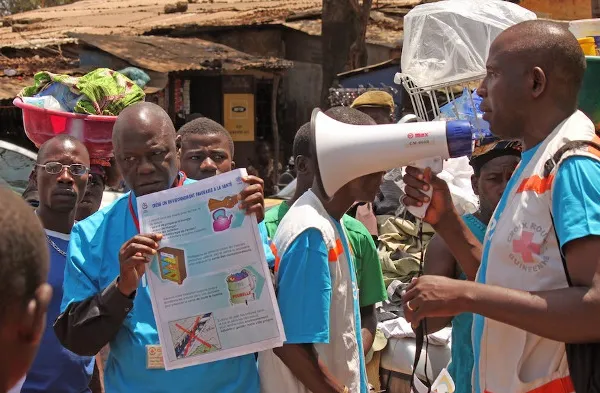 Ebola: Guvernul din Sierra Leone ”va închide” țara timp de 4 zile
