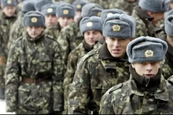 NATO: Rusia nu a retras militarii staţionaţi la frontiera cu Ucraina