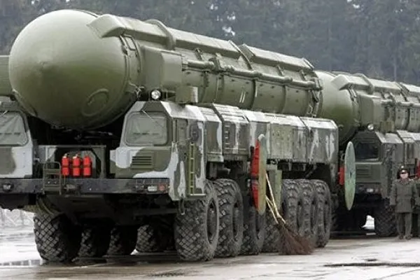 Rusia, avertisment pentru Vest: "Nu vom tolera şantajul politic. Rusia e o putere nucleară"