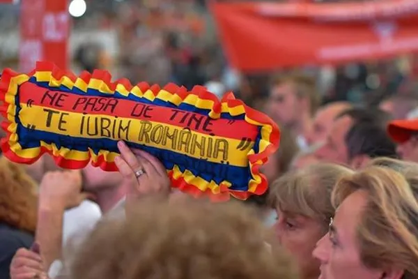 AROGANŢĂ EXTREMĂ. Ponta, protestatarilor români din Italia: Dacă veniți acasă, pregătiți portofelul!