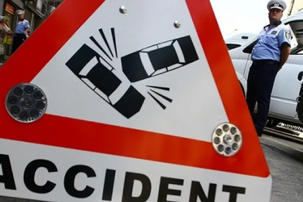 ACCIDENT GRAV ÎN BUCUREŞTI: 5 maşini au fost implicate