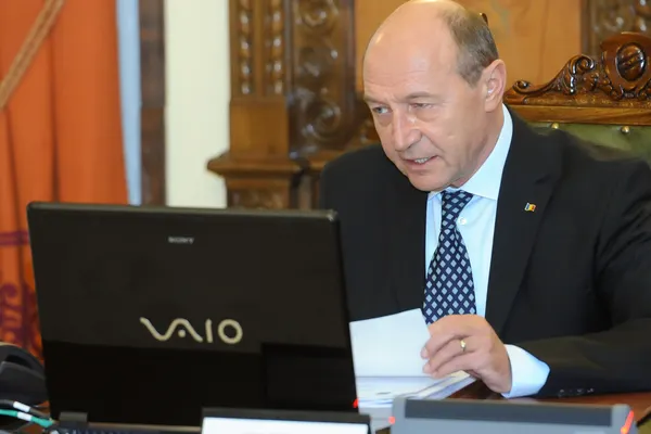 Băsescu, la Realitatea TV: Despre PONTA ştim orice, numai cine este nu