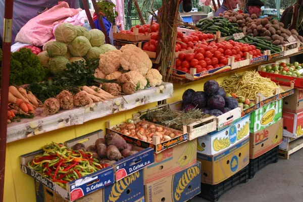 Guvernul Dăncilă ne  întoarce la comerțul centralizat de stat