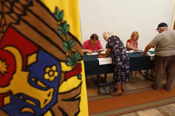 ALEGERI REPUBLICA MOLDOVA. Analist: O coaliţie antieuropeană, proputinistă, ar aduce RĂZBOIUL