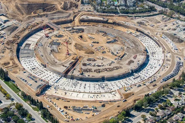 OZN-ul construit de APPLE prinde contur! Imagini filmate cu o dronă