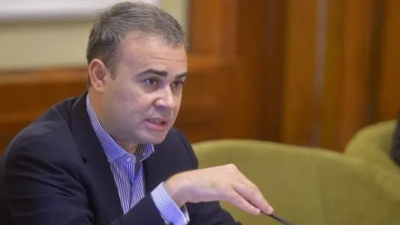 Ministrul pentru Buget: Sănătatea, educaţia şi infrastructura primesc bani mai mulţi decât în 2014